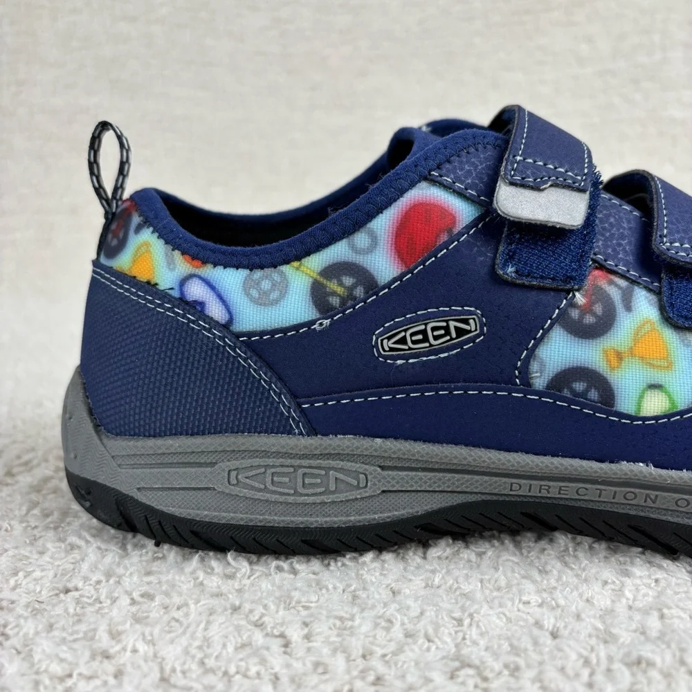 Keen Shoes Boys 6 Blue Speed Hound‎ Non Marking Treaded Hook Loop Bicycle Sports